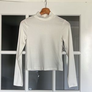 GAP Modern Cropped Mock Neck Top in WHITE